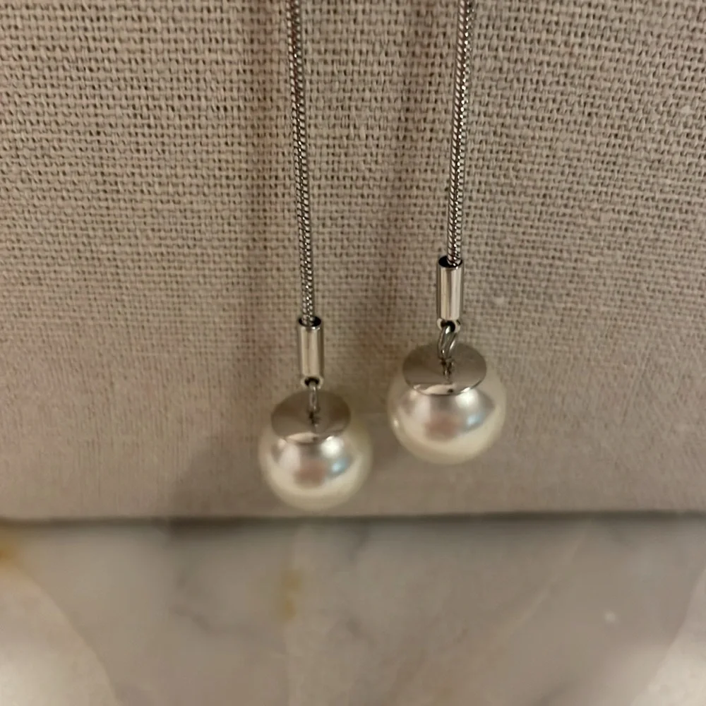 Alfani modern adjustable silver and pearl necklace - Picture 2 of 5